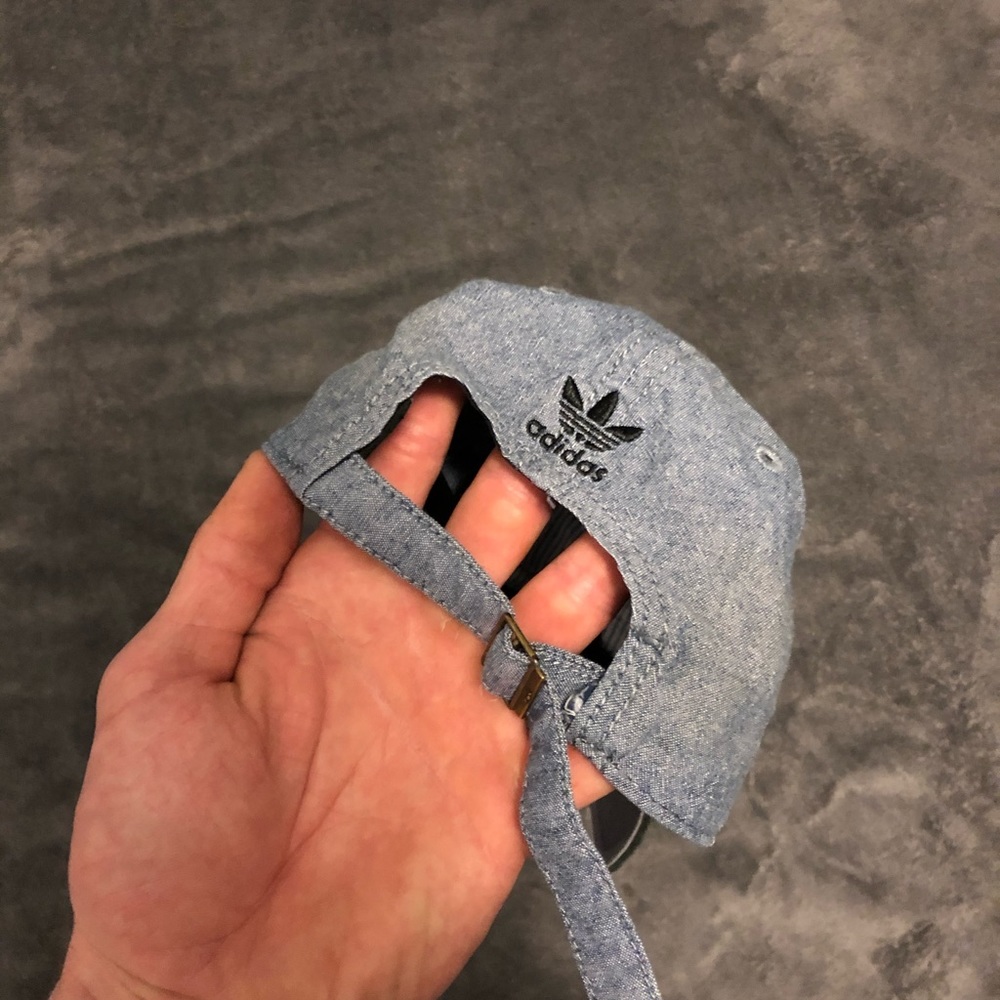 Adidas hat - Picture 2 of 2